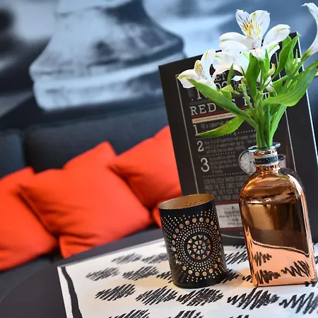 酒店 沙勒罗瓦机场布鲁塞尔南宜必思酒店