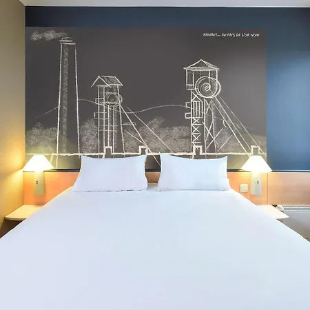 沙勒罗瓦机场布鲁塞尔南宜必思酒店