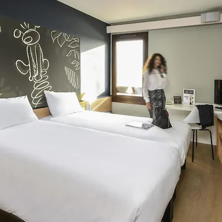 Ibis Charleroi Airport Brussels South 3* פלורוס