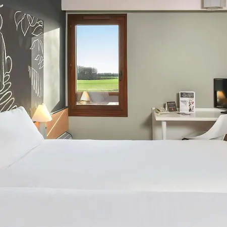 Hotel Ibis Charleroi Airport Brussels South 3*