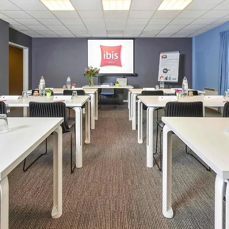 Ibis Charleroi Airport Brussels South Hotel 3*