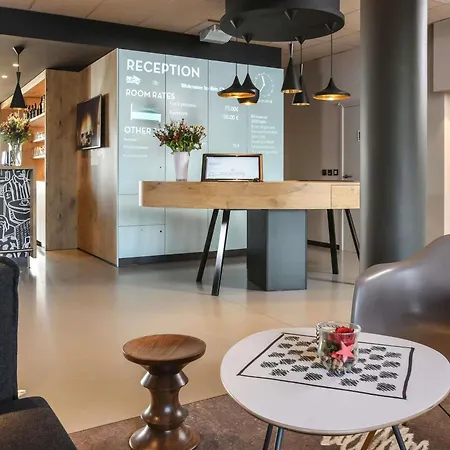 ホテル Ibis Charleroi Airport Brussels South 3*