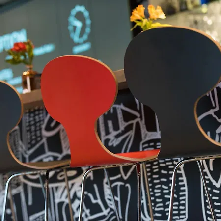 Ibis Charleroi Airport Brussels South 호텔 3*