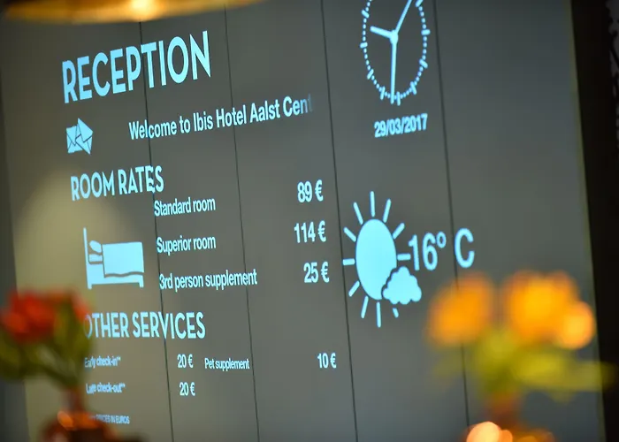 沙勒罗瓦机场布鲁塞尔南宜必思酒店 酒店 3*