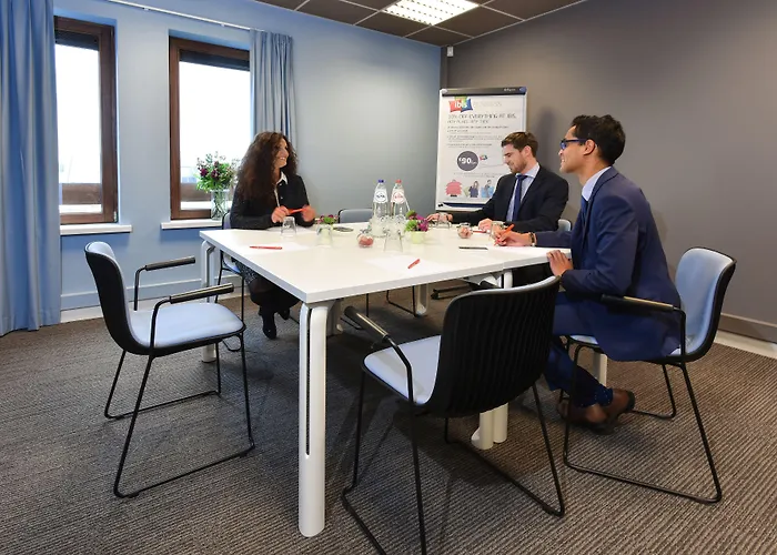 酒店 沙勒罗瓦机场布鲁塞尔南宜必思酒店