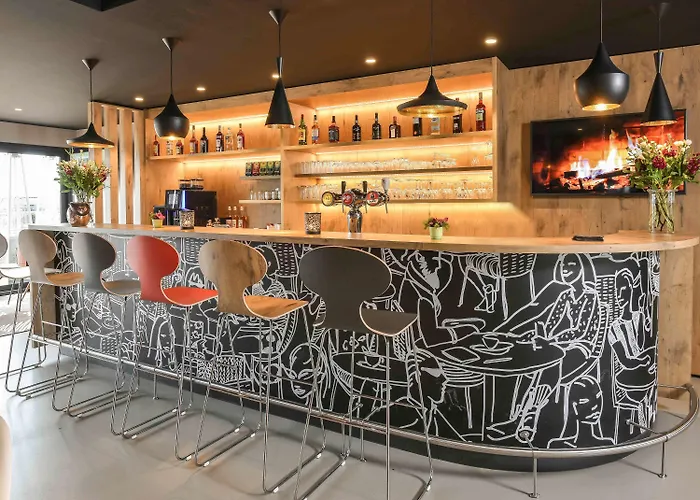 酒店 沙勒罗瓦机场布鲁塞尔南宜必思酒店