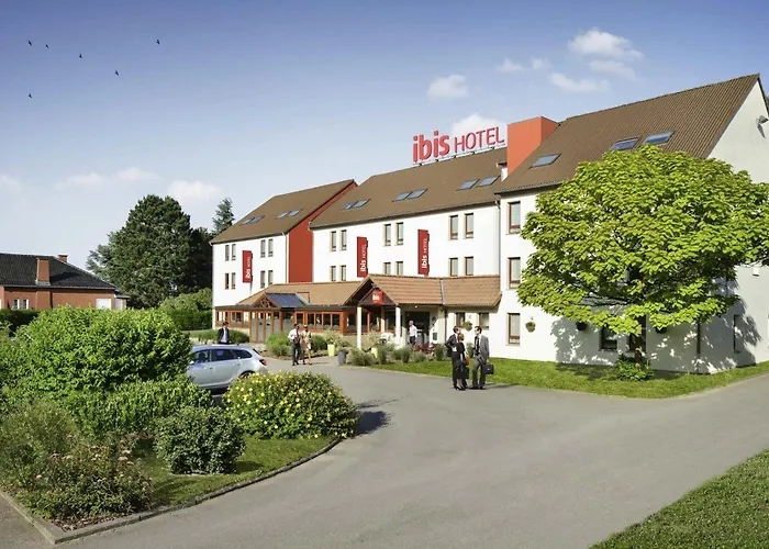 沙勒罗瓦机场布鲁塞尔南宜必思酒店 3* 弗勒吕斯