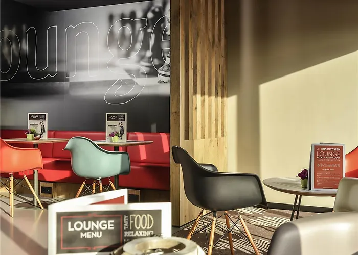 沙勒罗瓦机场布鲁塞尔南宜必思酒店 3*