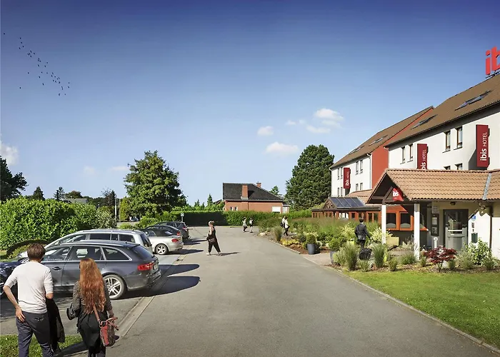 沙勒罗瓦机场布鲁塞尔南宜必思酒店 3* 弗勒吕斯