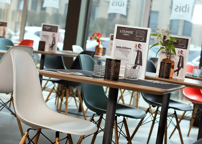 沙勒罗瓦机场布鲁塞尔南宜必思酒店