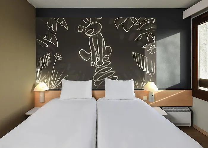 酒店 沙勒罗瓦机场布鲁塞尔南宜必思酒店